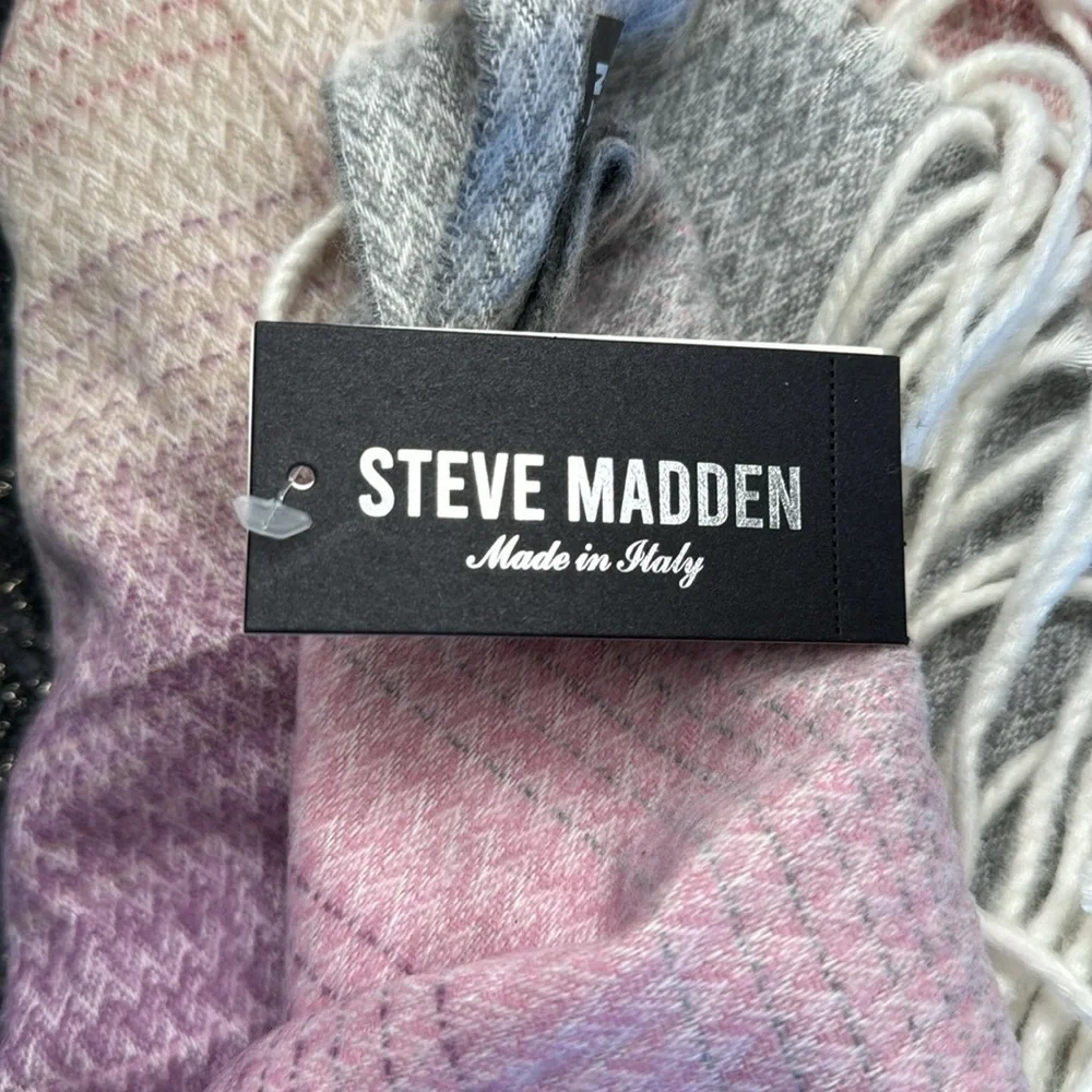 NWT Steve Madden ombré pink and gray scarf